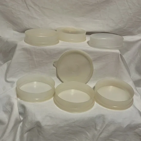 Tupperware stackable - Picture 4 of 5